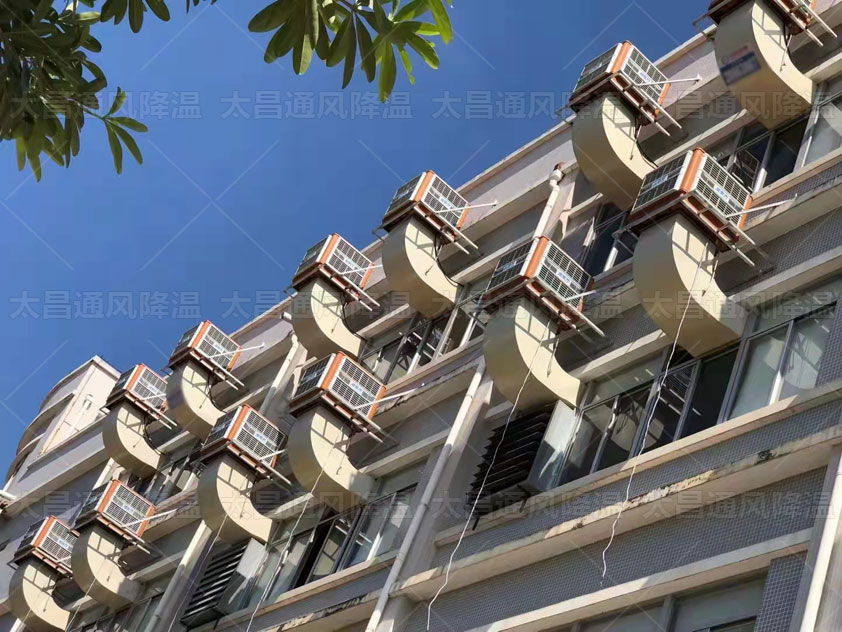 高大廠(chǎng)房通風(fēng)降溫有什么比較好的降溫設(shè)備呢